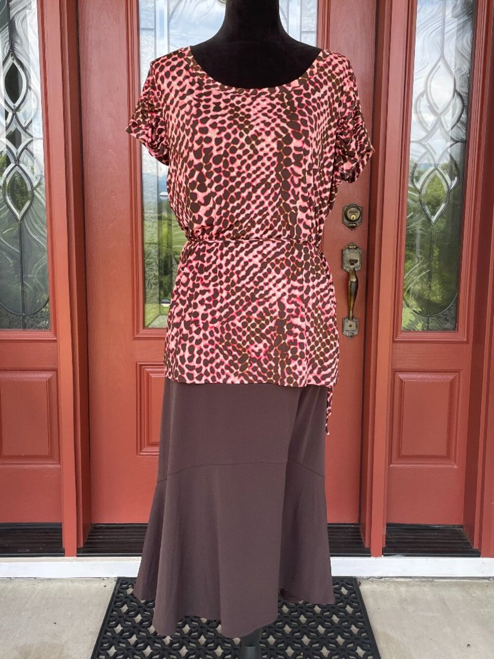 NWT Women's 2 piece Skirt Outfit XL Brown Pink